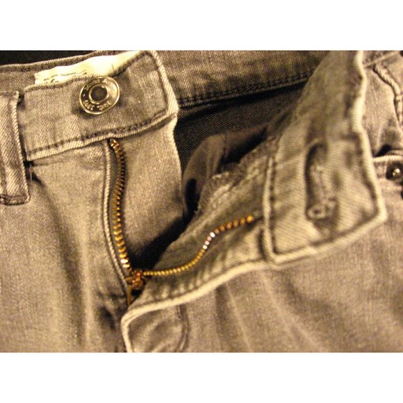 MUDD Juniors JEANS SHORTS Sz 0 FLX STRETCH W 21 Cut Off Daisy Dukes Gray Denim - Picture 4 of 10